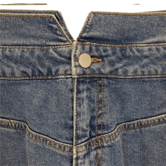 BP High Waisted Light Wash Denim Skirt Size 2XL - Picture 3 of 3